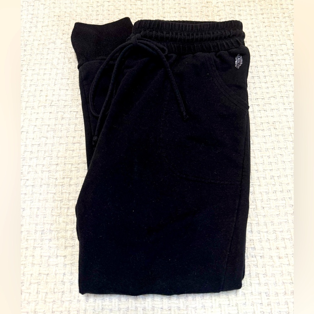 Free People Movement women’s black joggers, medium